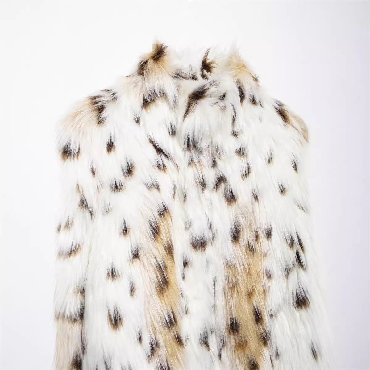 Fur jacket V-neck women's short fur coat