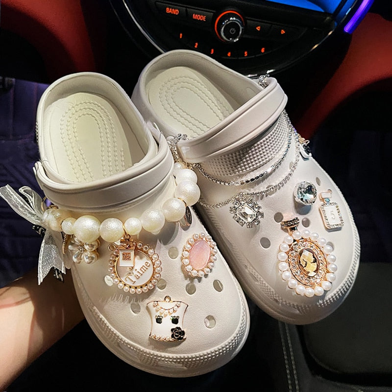 Trendy Rhinestone Croc Charms Designer DIY Quality Women Shoes Charms for JIBS Anime Chain Clogs Buckle Kids Boys Girls Gifts