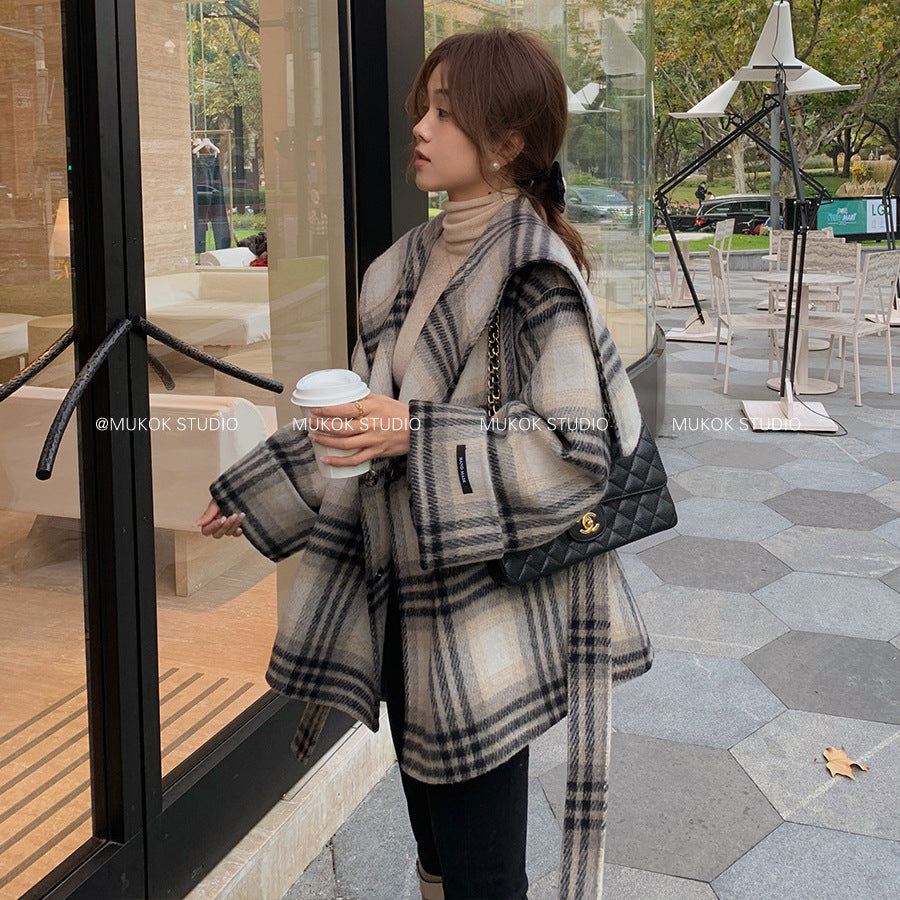 Grid patterned large collar fashionable double-sided woolen coat