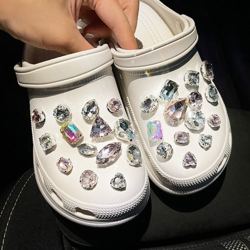 Trendy Rhinestone Croc Charms Designer DIY Quality Women Shoes Charms for JIBS Anime Chain Clogs Buckle Kids Boys Girls Gifts