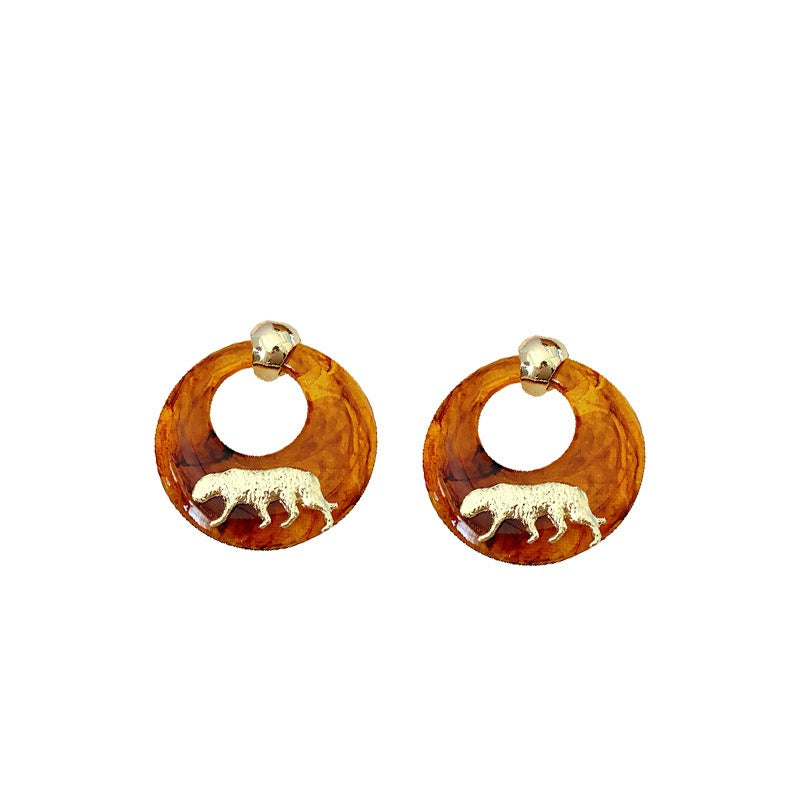 Circular tiger earrings, niche, high-end, elegant, fashionable, simple, versatile, personalized earrings