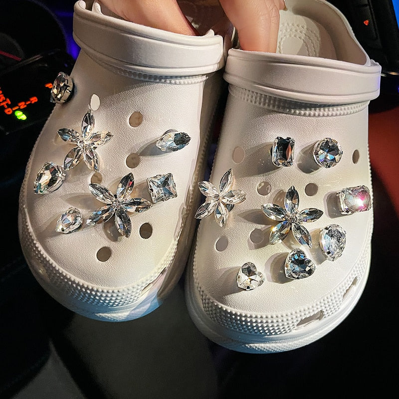 Trendy Rhinestone Croc Charms Designer DIY Quality Women Shoes Charms for JIBS Anime Chain Clogs Buckle Kids Boys Girls Gifts