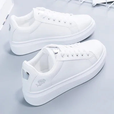 Women Casual Shoes New Spring Fashion Embroidered White Breathable Flower Lace-Up Sneakers White Tenis Feminino Flat  Zapatillas